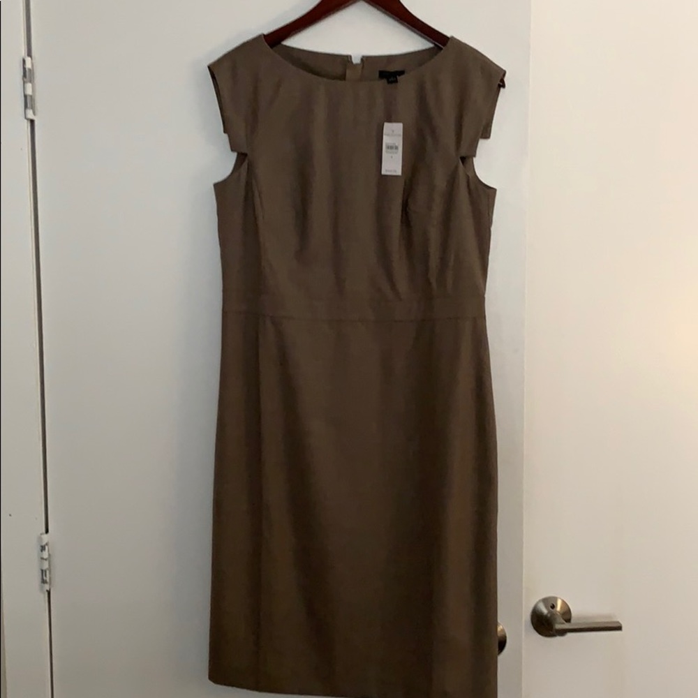NWT Ann Taylor sheath dress size 8